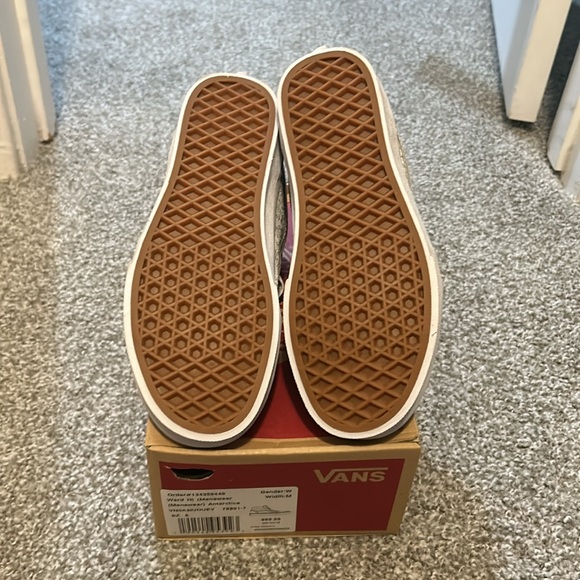 Vans shoes - Picture 2 of 2